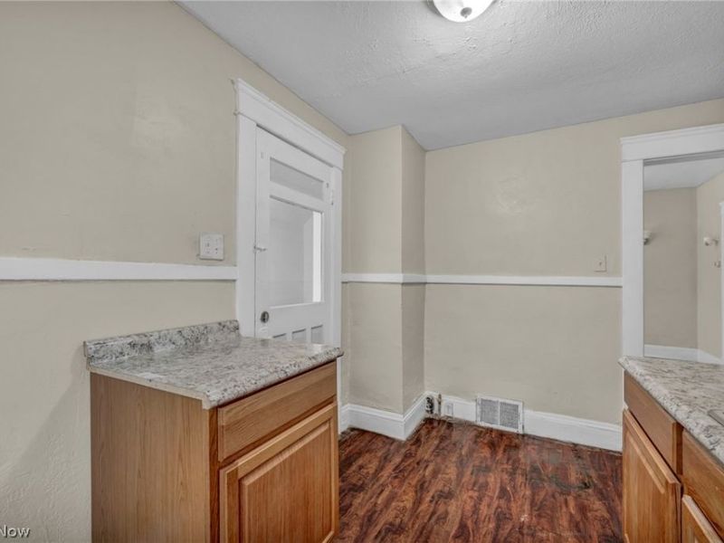 11714 Oakview Avenue, Cleveland, OH 44108 Photo 16