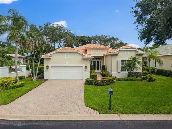 1453 W Island Club Square, Vero Beach, FL 32963