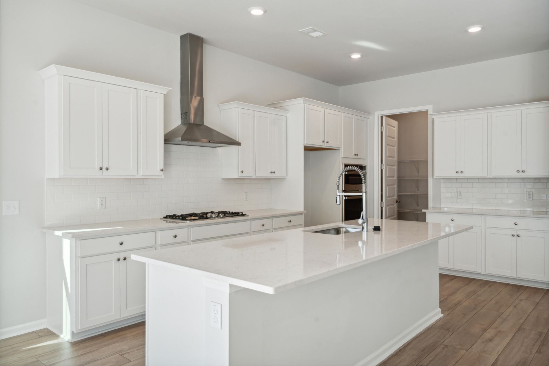 1002 Razor Clam Way Photo 7