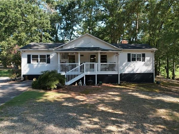 4620 Oak Grove Circle , Cumming, GA 30028