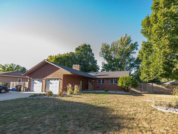1807 25 1/2 Avenue S, Fargo, ND 58103