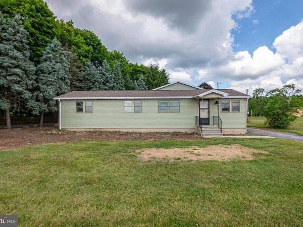 5861 MEMORIAL ROAD, GERMANSVILLE, PA 18053