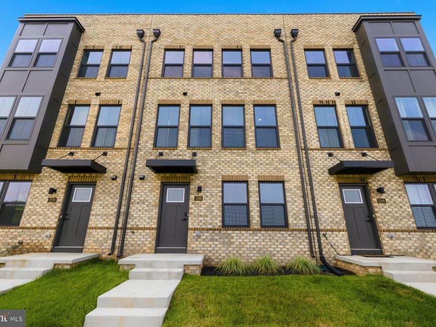 2268 Waterfront Way, Baltimore, MD 21230 Main Photo