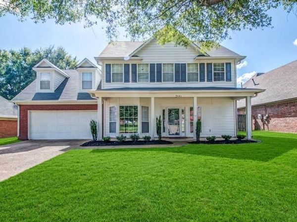 9461 HICKORY DR, Olive Branch, MS 38654