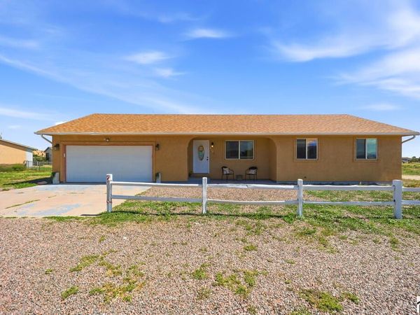 1218 E Onizuka Lane, Pueblo, CO 81007