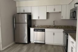 8016 Thelen Street photo 4
