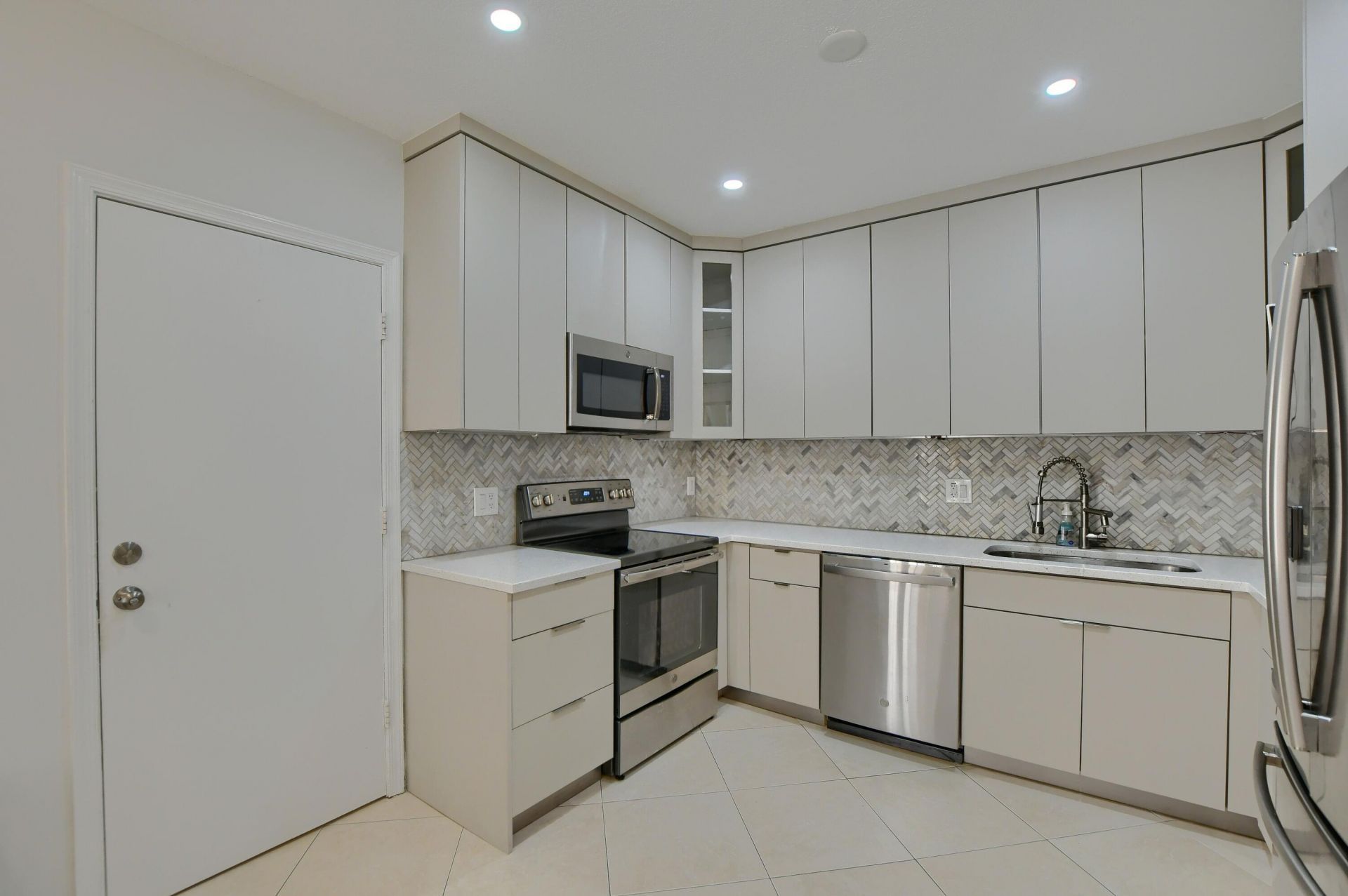 23061 Aqua View, Unit 6, Boca Raton, FL 33433 Photo