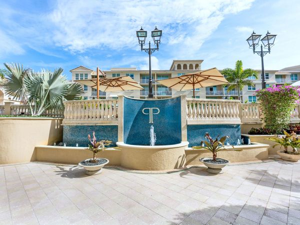 99 SE Mizner Boulevard, Unit Apt 802, Boca Raton, FL 33432