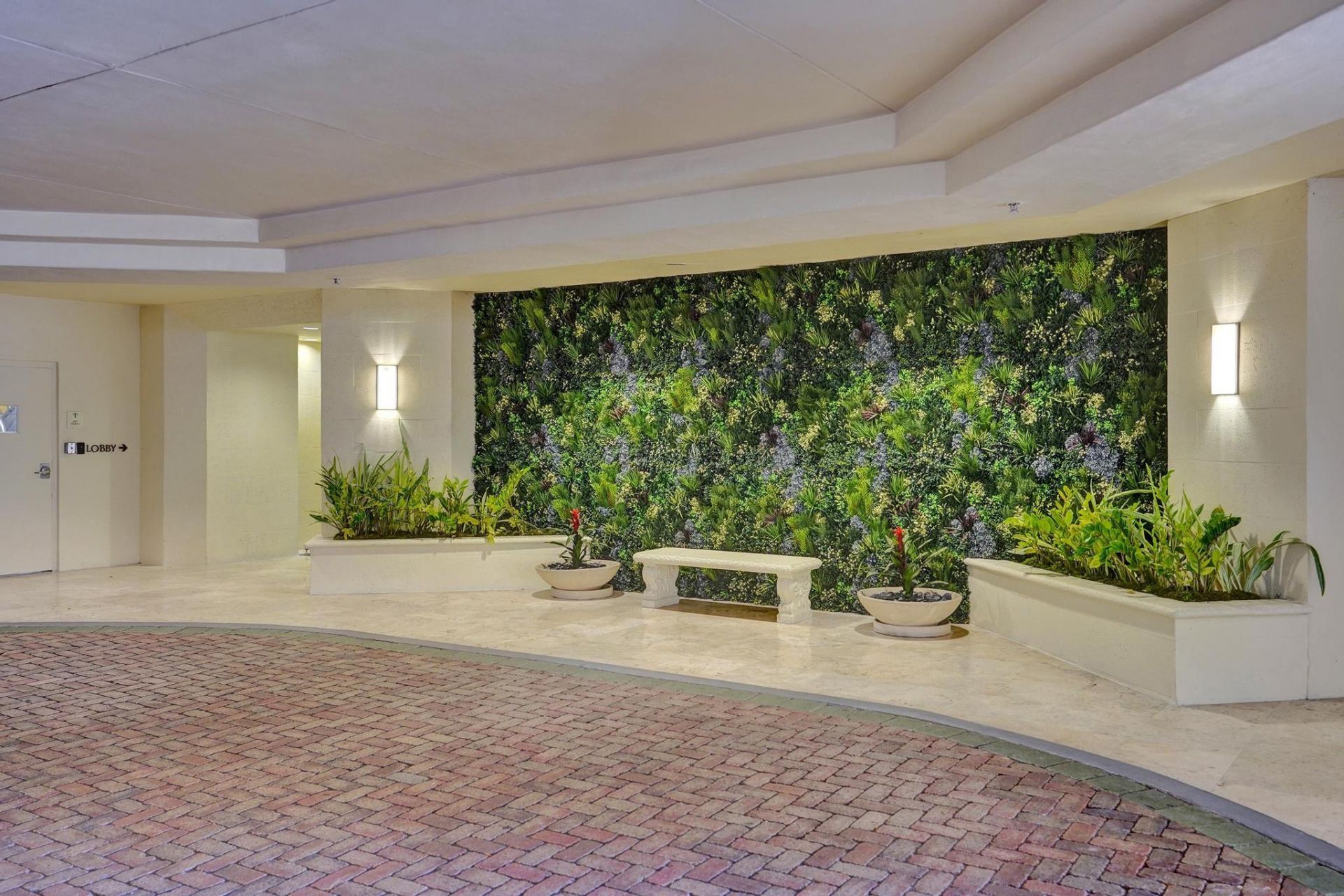 99 SE Mizner Boulevard, Unit Apt 802, Boca Raton, FL 33432 Photo
