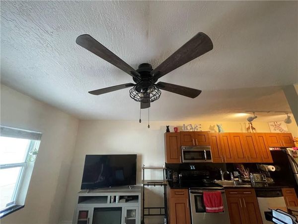 1470 N Dixie Highway, Unit 3, Fort Lauderdale, FL 33304