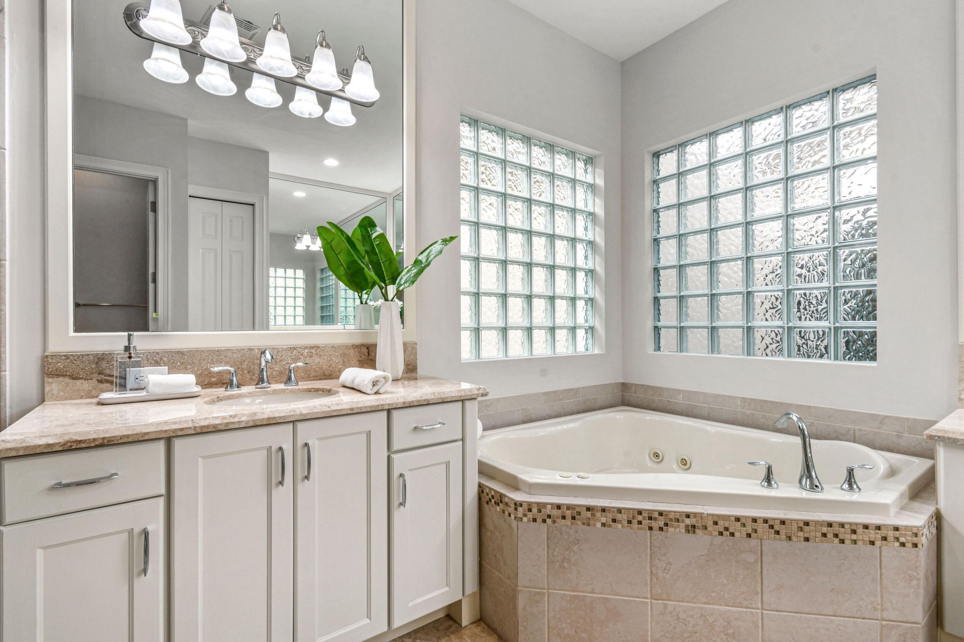 9512 Eden Roc Court, Delray Beach, FL 33446 Photo