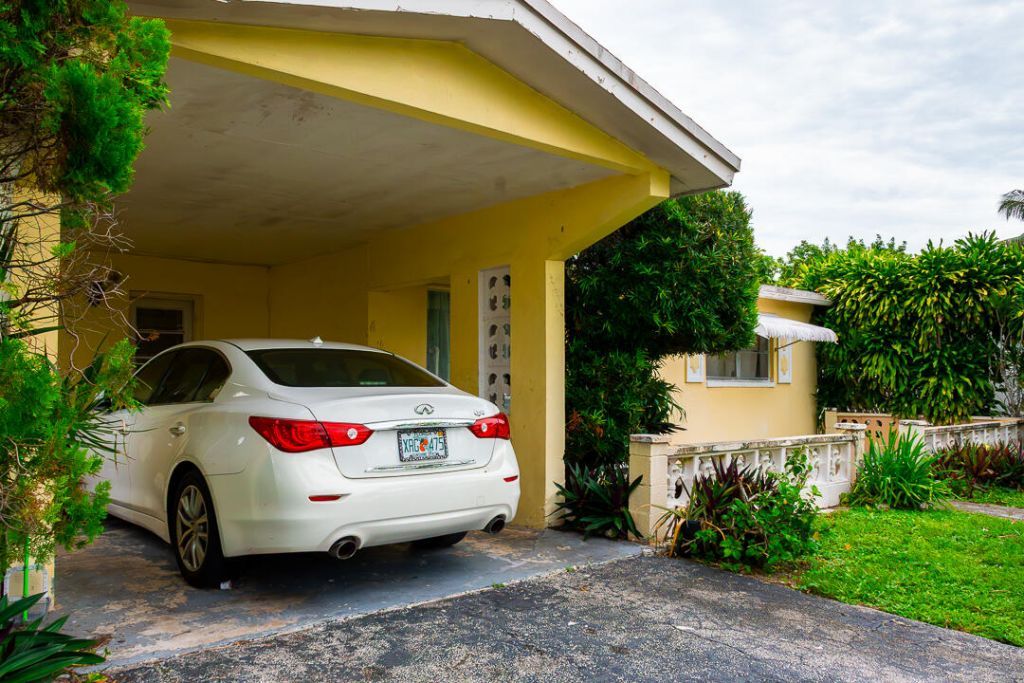 4211 NW 43rd Street, Lauderdale Lakes, FL 33319 Photo
