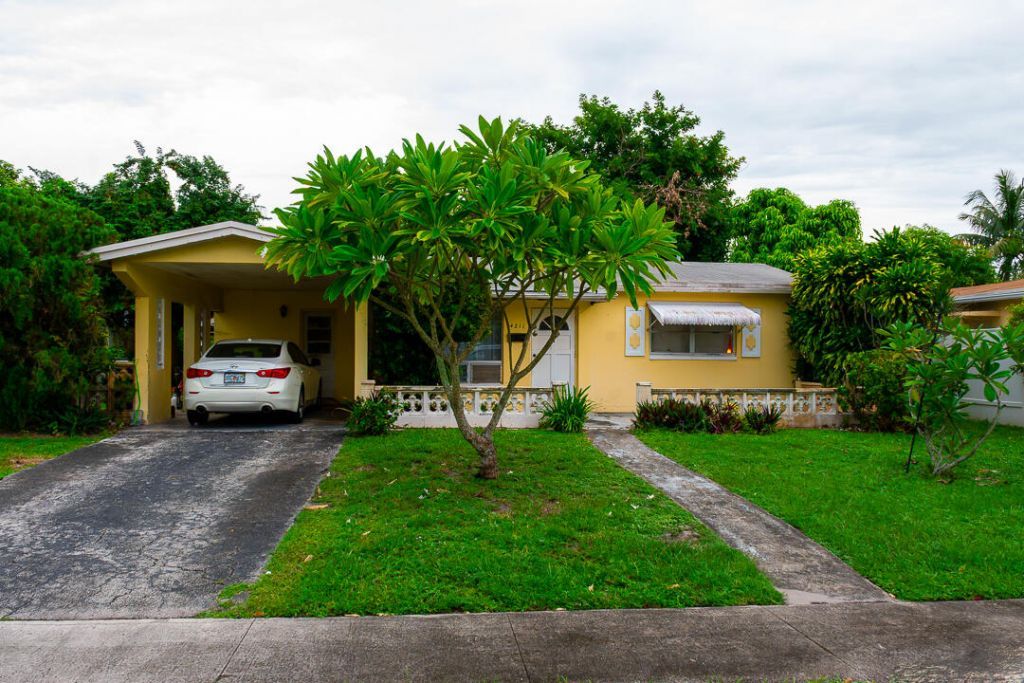 4211 NW 43rd Street, Lauderdale Lakes, FL 33319 Photo