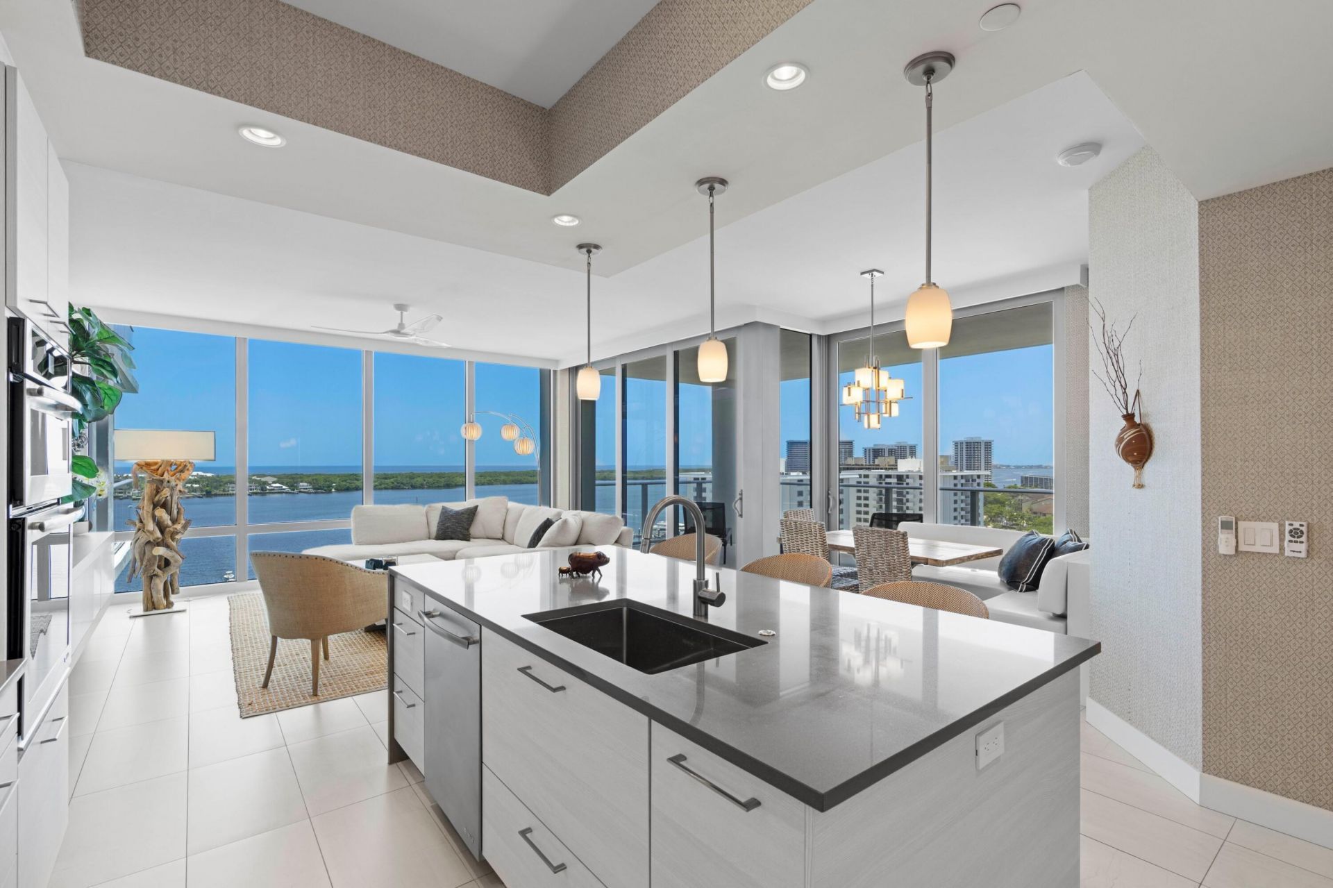 2 Water Club Way, Unit 1204, North Palm Beach, FL 33408 Photo