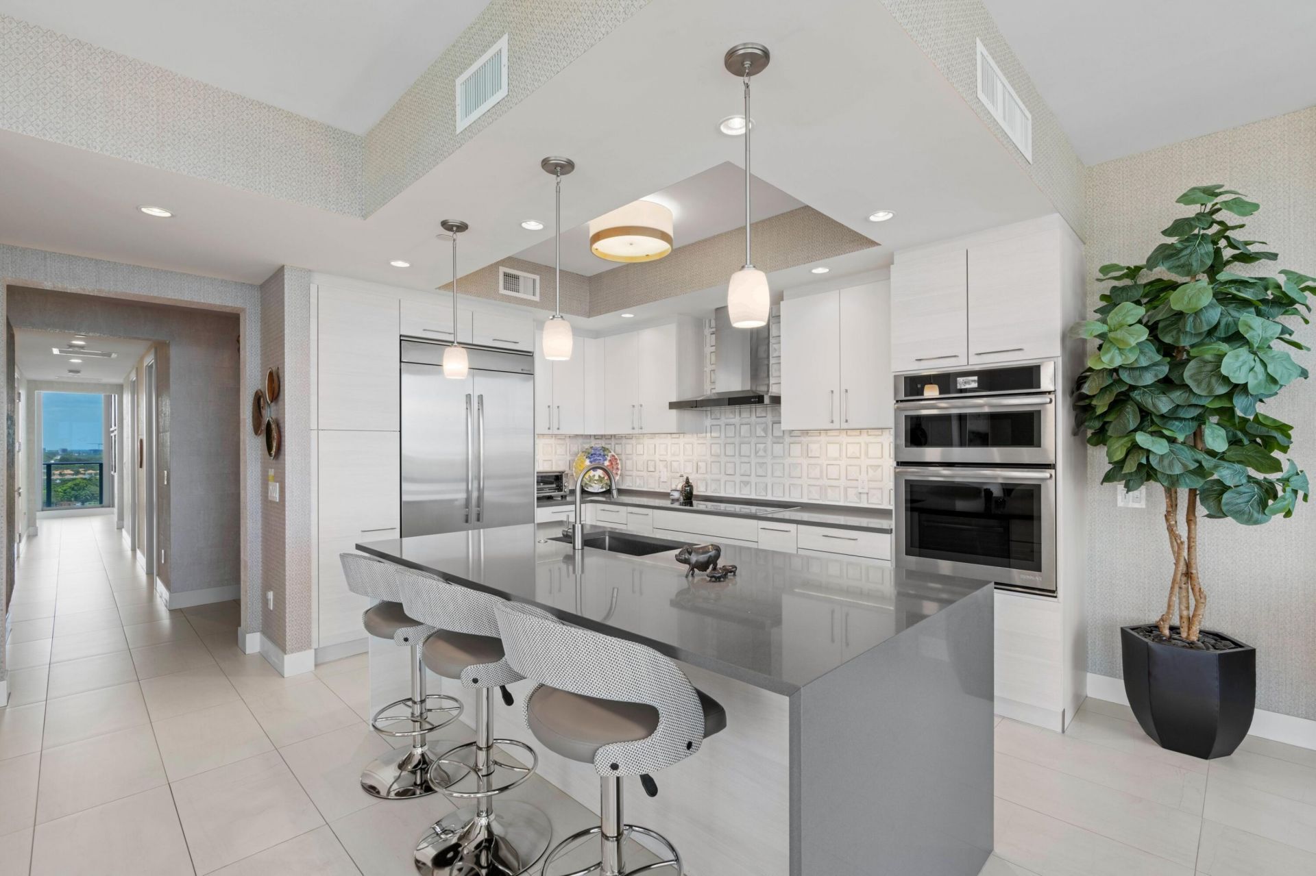 2 Water Club Way, Unit 1204, North Palm Beach, FL 33408 Photo
