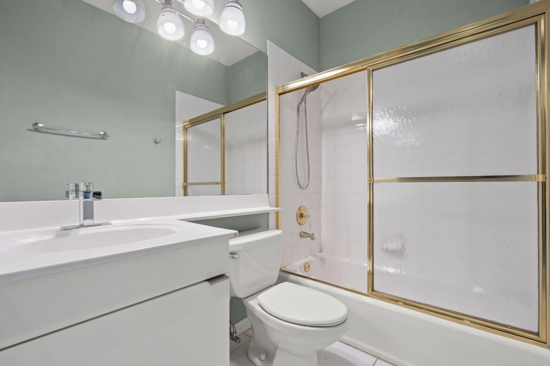 3728 NE 208th Terrace, Aventura, FL 33180 Photo