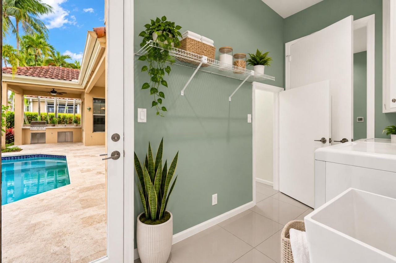 3728 NE 208th Terrace, Aventura, FL 33180 Photo