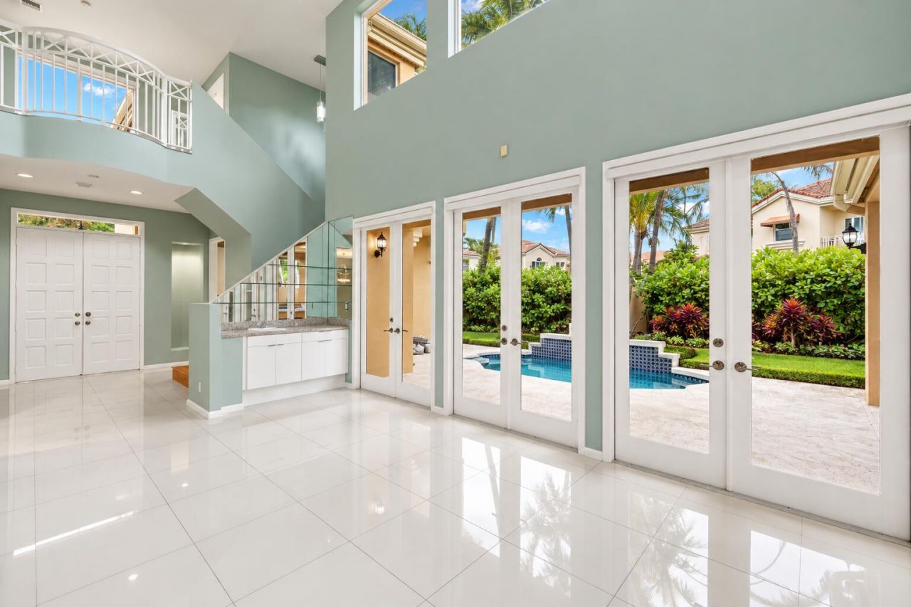 3728 NE 208th Terrace, Aventura, FL 33180 Photo