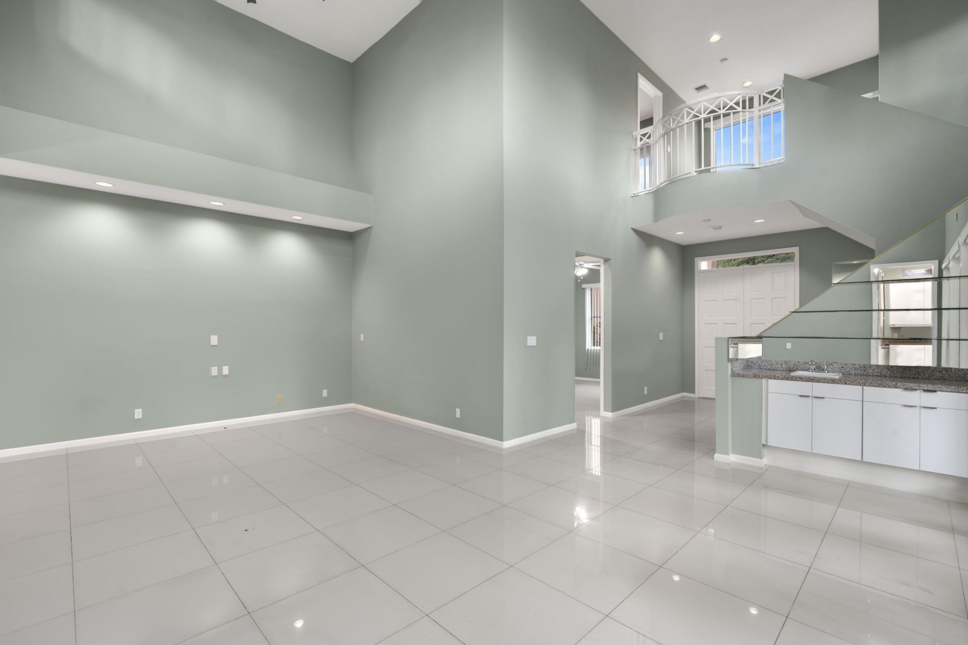 3728 NE 208th Terrace, Aventura, FL 33180 Photo
