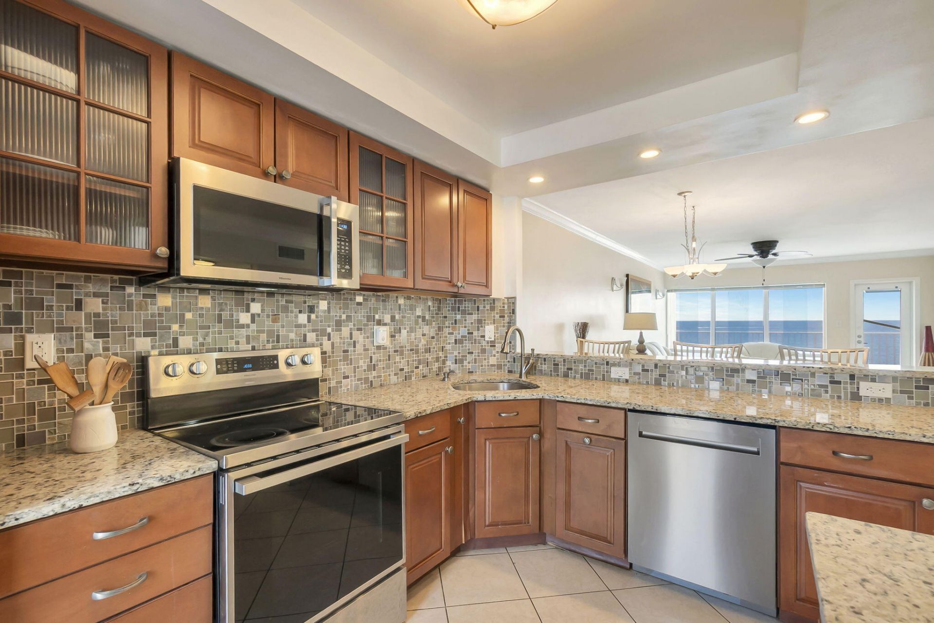 750 N Ocean Boulevard, Unit 707, Pompano Beach, FL 33062 Photo