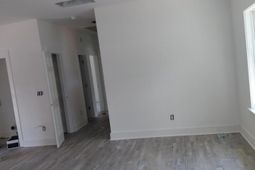311 King Street photo 4