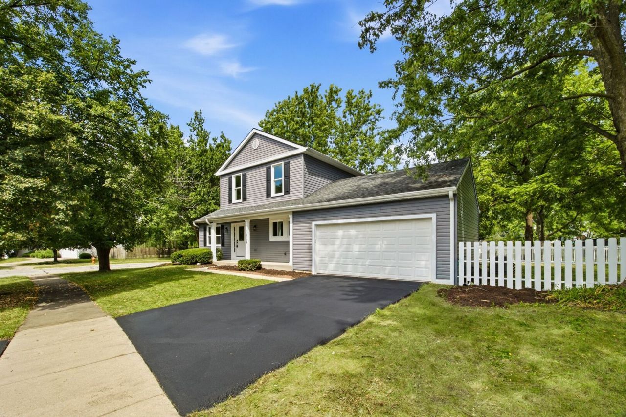 1359 Auburn Avenue, Naperville, IL 60565 Main Photo