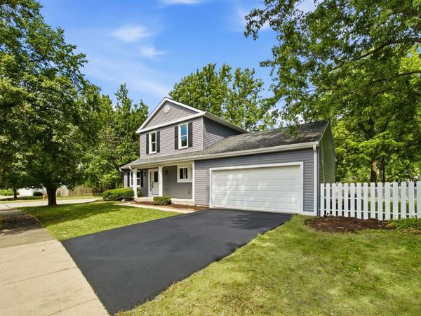 1359 Auburn Avenue, Naperville, IL 60565