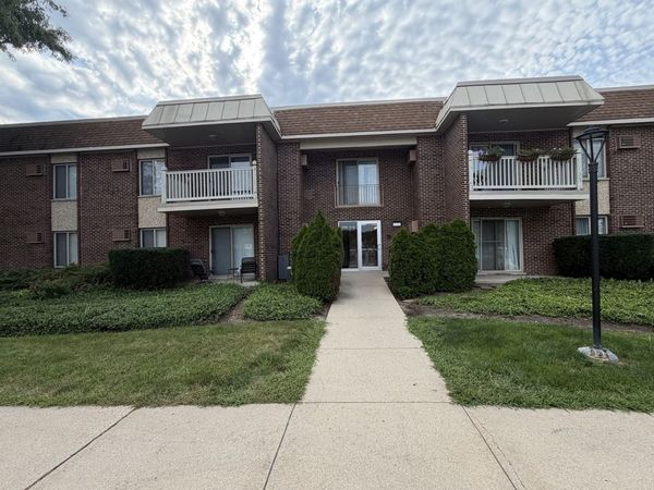 500 N Wilke Road , Unit 206, Palatine, IL 60074