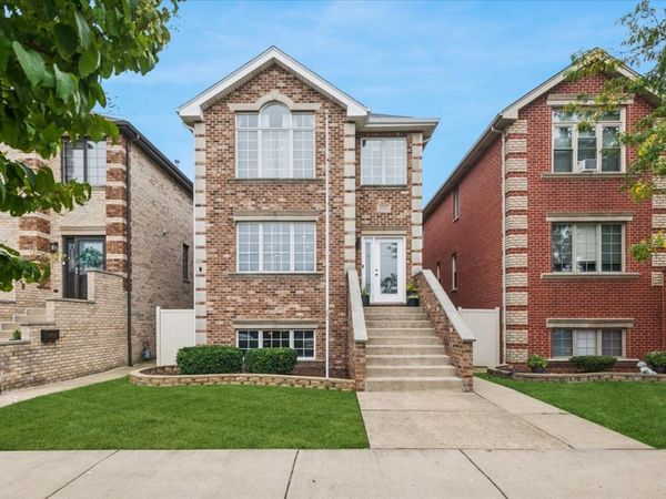 6829 W 64th Place, Chicago, IL 60638