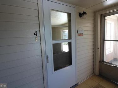 18947 SENEDO, Unit 4, EDINBURG, VA 22824