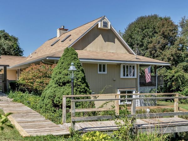 26 Dwight Rd, Marshfield, MA 02050