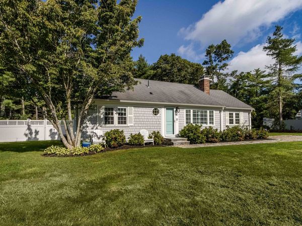 86 Mooring Dr, Barnstable, MA 02635