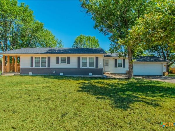 814 E Young Avenue, Temple, TX 76501