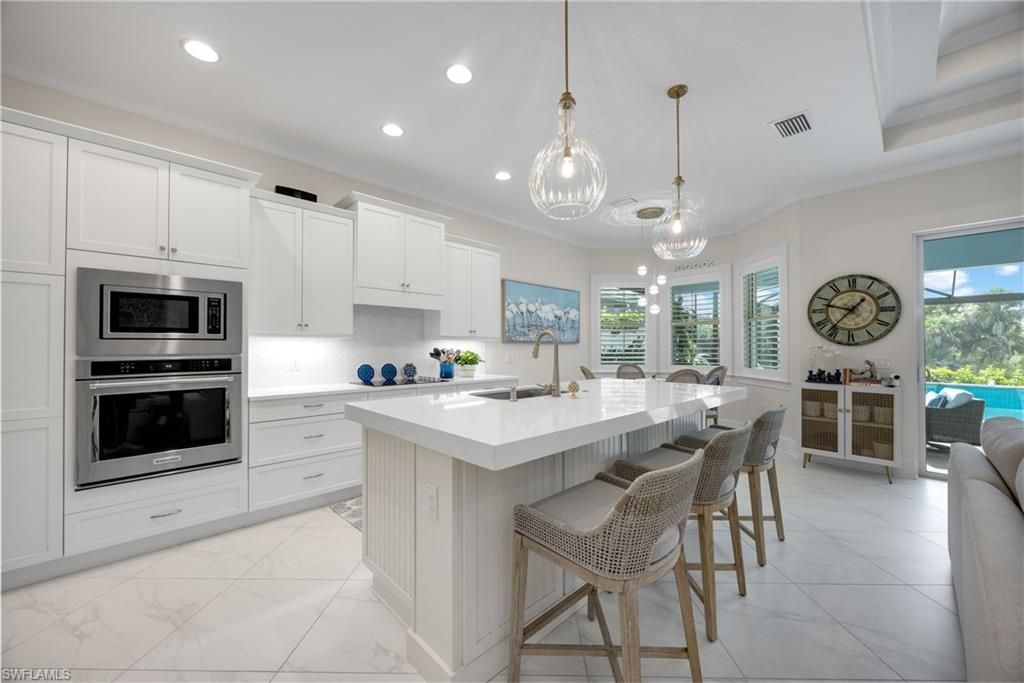 6472 Arriba Ave, Naples, FL 34113 Photo