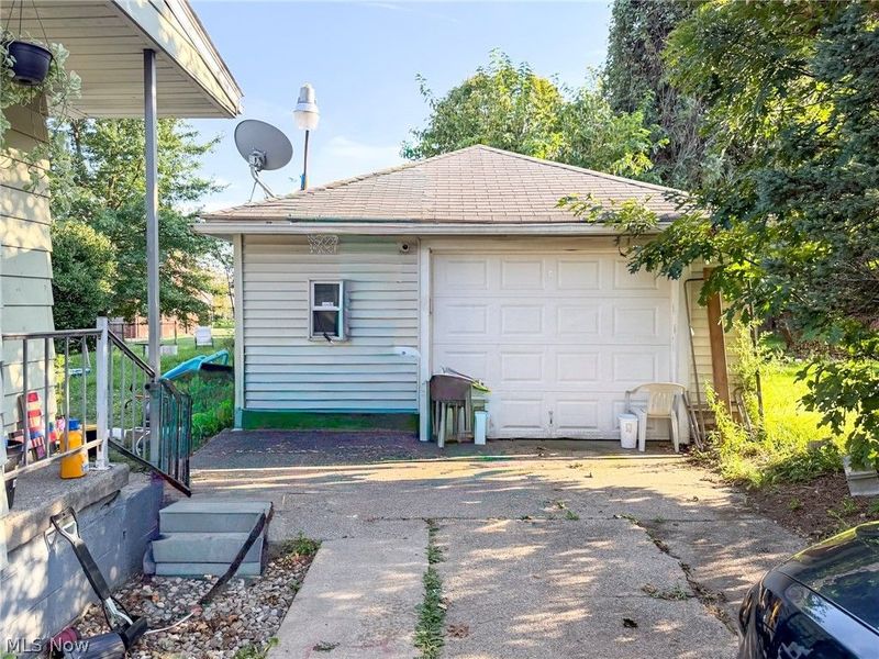 931 E Florida Avenue, Youngstown, OH 44502 Photo 4