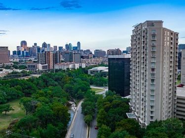 3225 Turtle Creek Boulevard, Unit 810, Dallas, TX 75219