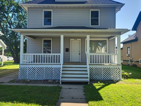 229 S Elm Street, Fairmont, MN 56031