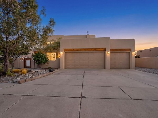 6116 Little Joe Place NW, Albuquerque, NM 87120