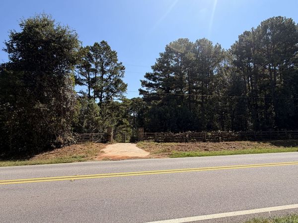 2601 NE Gees Mill Road, Conyers, GA 30013