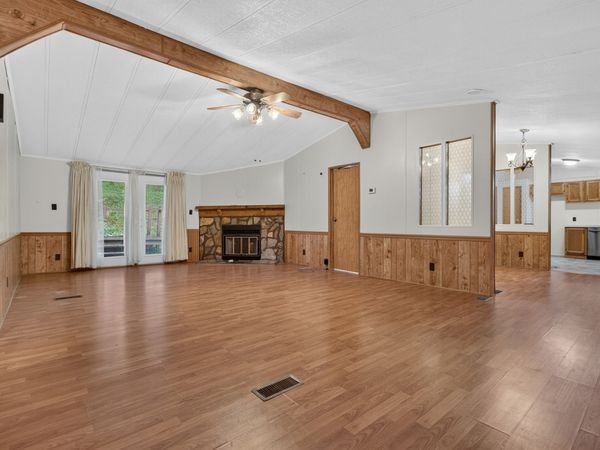 401 Hermitage Cir, Bumpus Mills, TN 37028