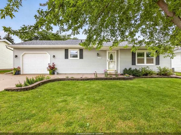 1378 INVERNESS LANE, Neenah, WI 54956