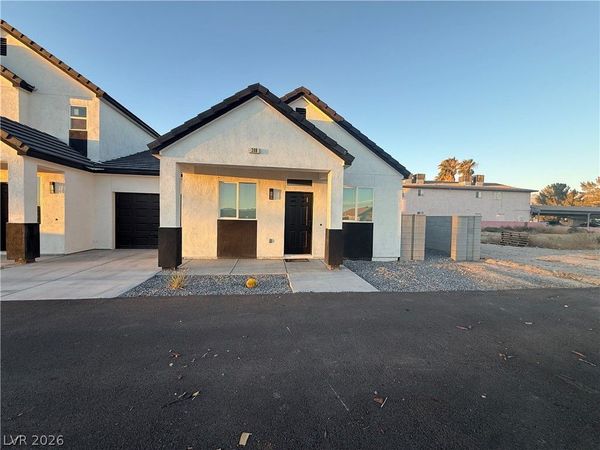 388 Erin Street , Unit 4, Pahrump, NV 89048