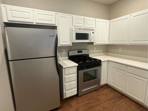 6633 Lookout Lodge Lane , Unit 2, North Las Vegas, NV 89084