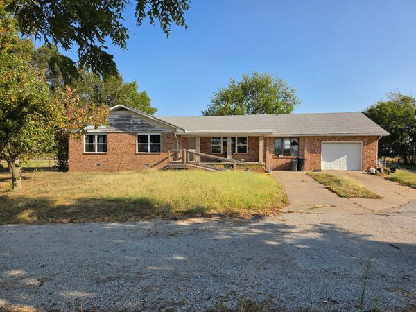 4523 Walleye Road , Wentworth, MO 64873