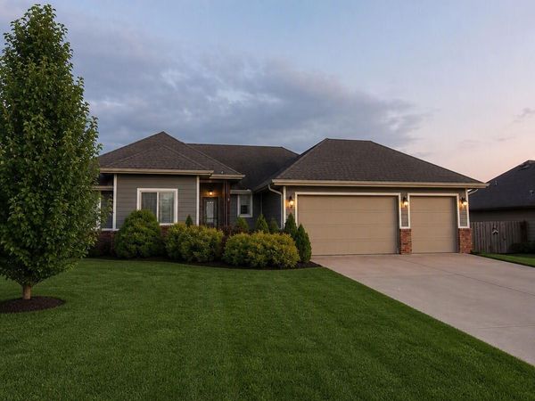 4428 W Cloverleaf Terrace , Battlefield, MO 65619
