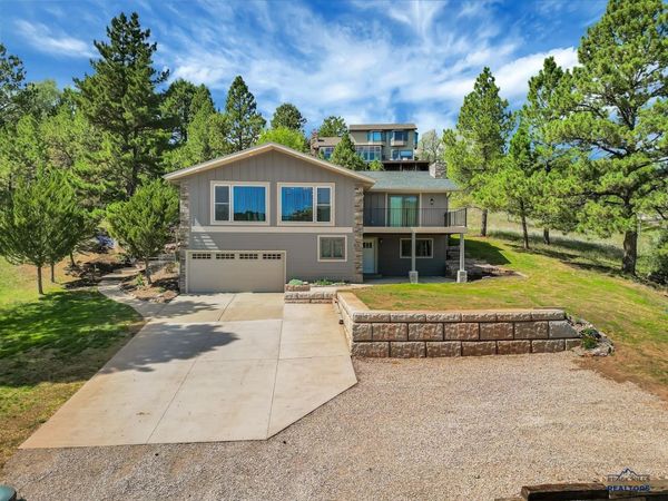 3021 HEIDIWAY LN, Rapid City, SD 57702
