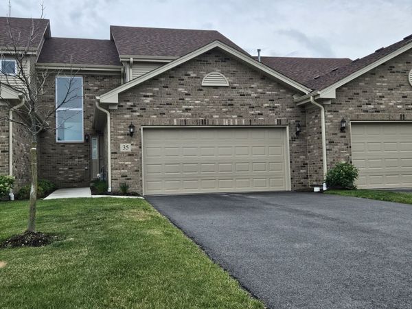35 Olympus Drive , Tinley Park, IL 60477