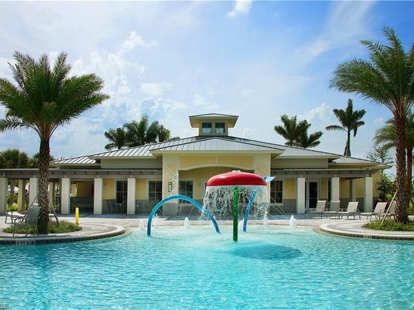 2620 Vine AVE, NAPLES, FL 34120