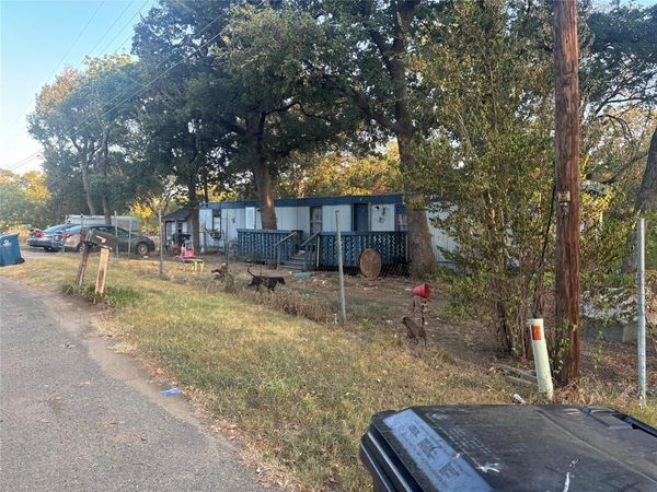 919 E Morgan Street , Denison, TX 75021