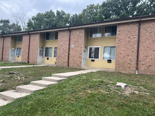 9031 N 95th STREET, Unit B, Milwaukee, WI 53224